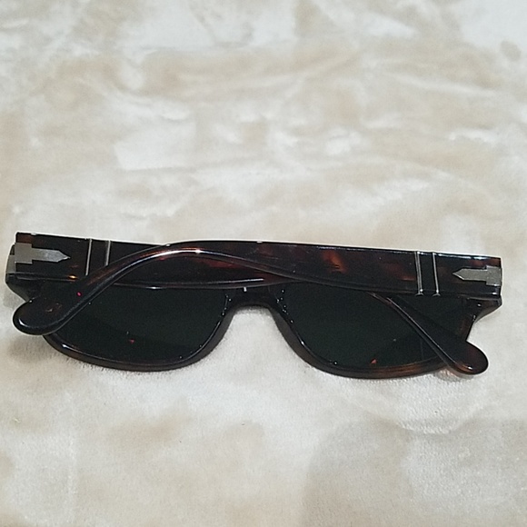 Persol Sunglasses - Picture 8 of 8